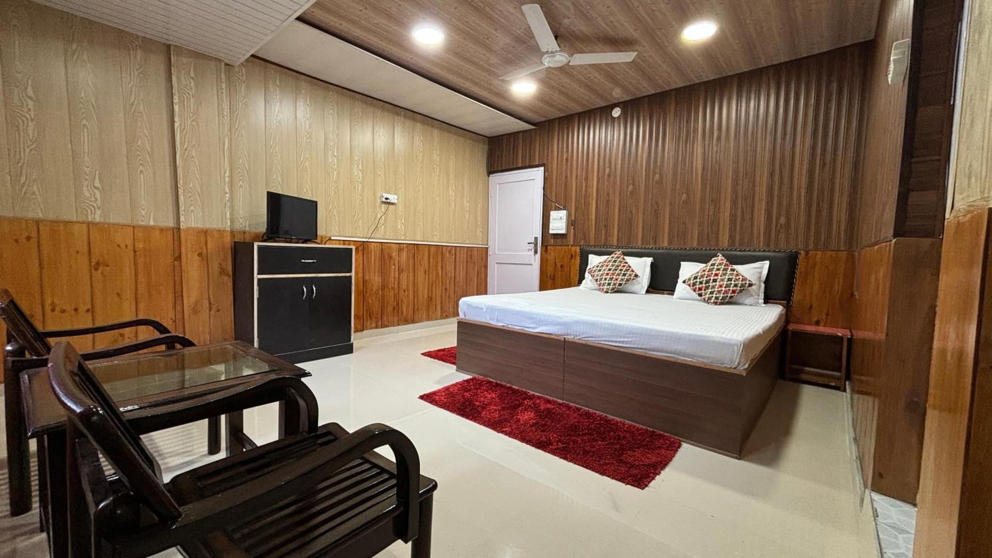 Hotel Ekant Lodge McLeod Ganj Zewnętrze zdjęcie