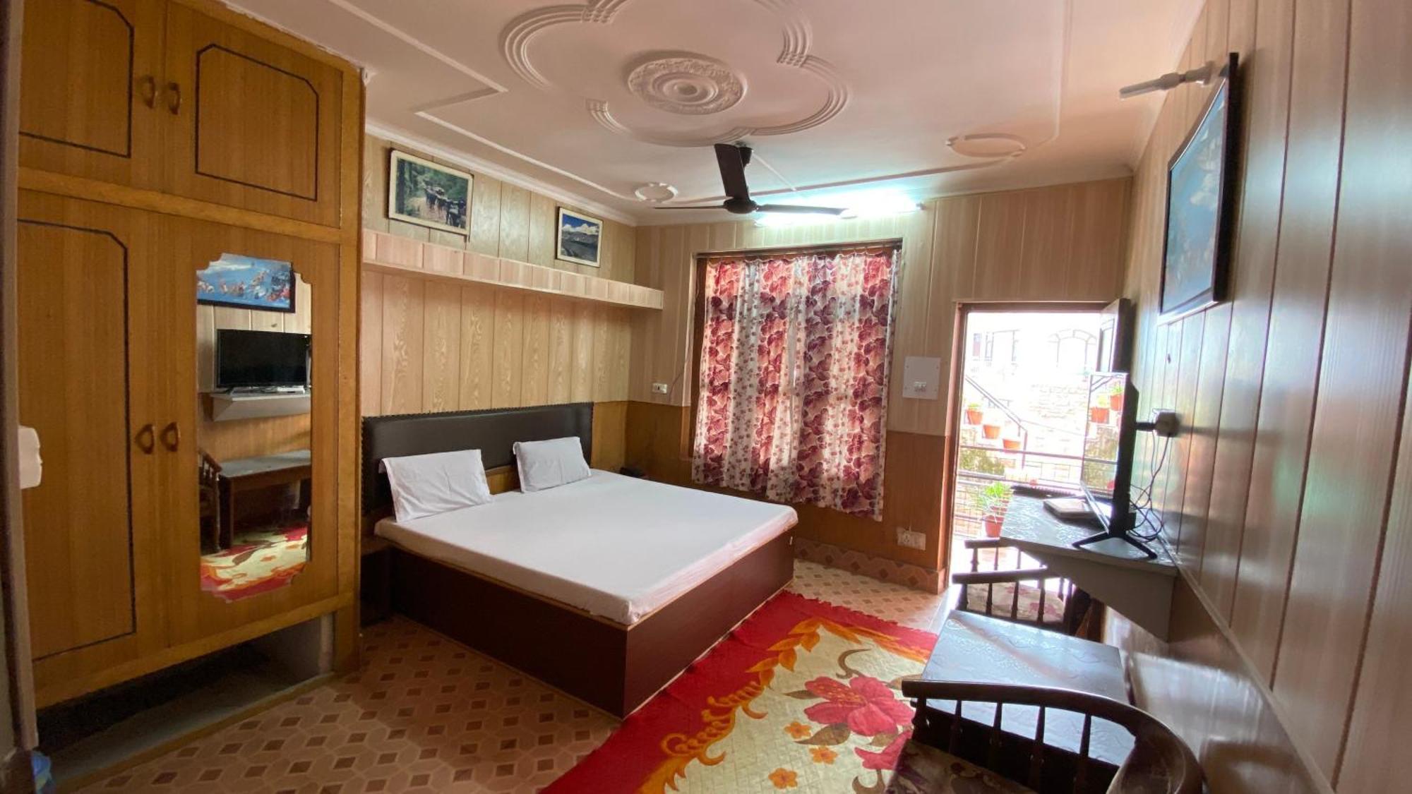 Hotel Ekant Lodge McLeod Ganj Zewnętrze zdjęcie
